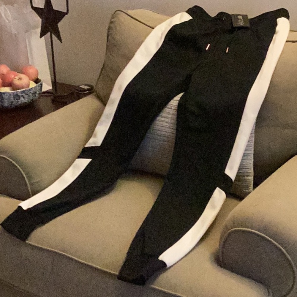 Comfortable - Picture 4 of 4